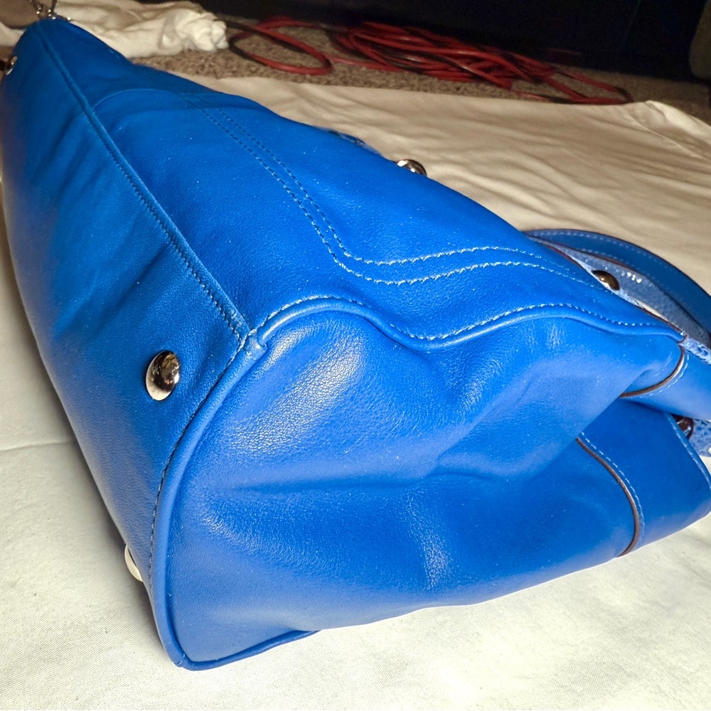 Coach Cobalt Blue Penelope soft leather Carryall F16531 - Picture 9 of 11